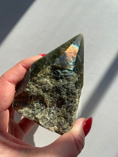 GREEN Labradorite Point 8