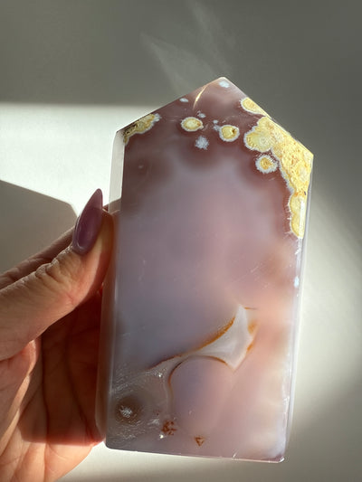 Agate Statement Tower 1