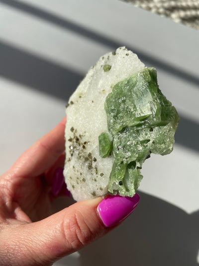 Chromium Diopside in Quartz Matrix 61