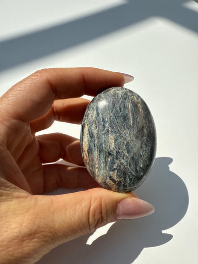 Kyanite Palm Stone 1