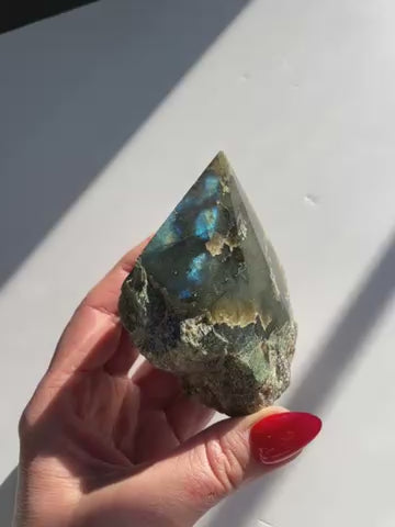 GREEN Labradorite Point 7